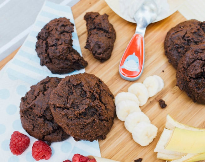 wholesome-child-chocolate-and-almond-scones