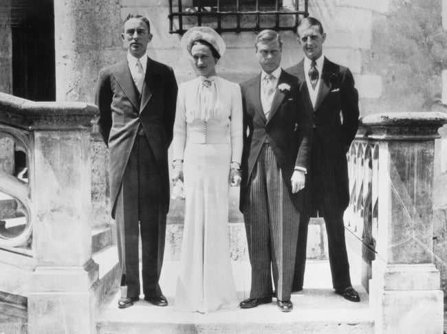 official royal wedding photos