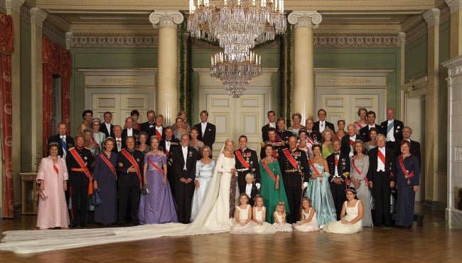official royal wedding photos