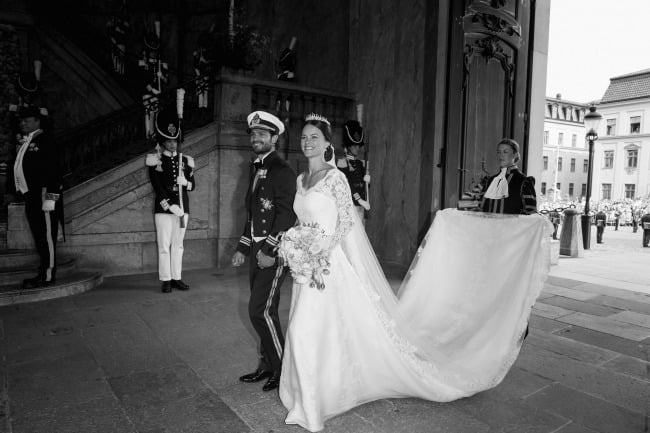 official royal wedding photos