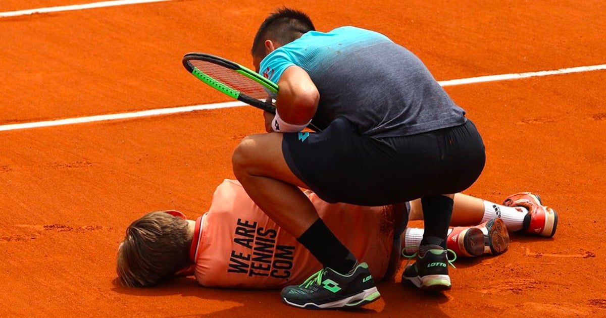 Ball boy French Open The moment a ball boy collided with a tennis player.