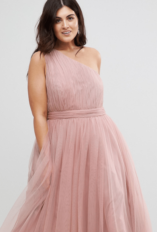 Stunning plus size bridesmaid dresses in Australia that look dreamy.