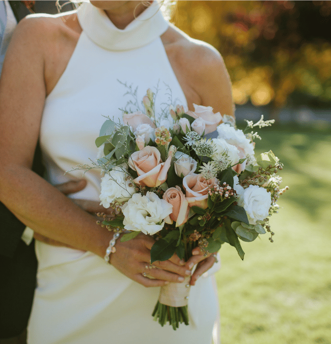 How To Choose Wedding Flowers For The Month You Re Getting Married In