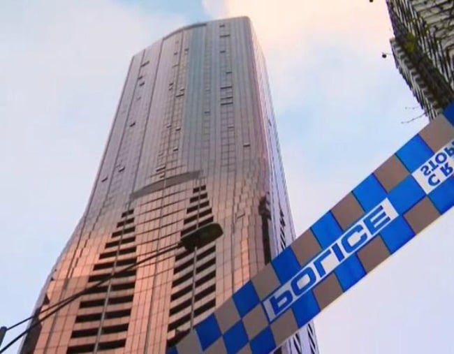 EQ Tower Melbourne murder 19yo woman killed in Melbourne apartment