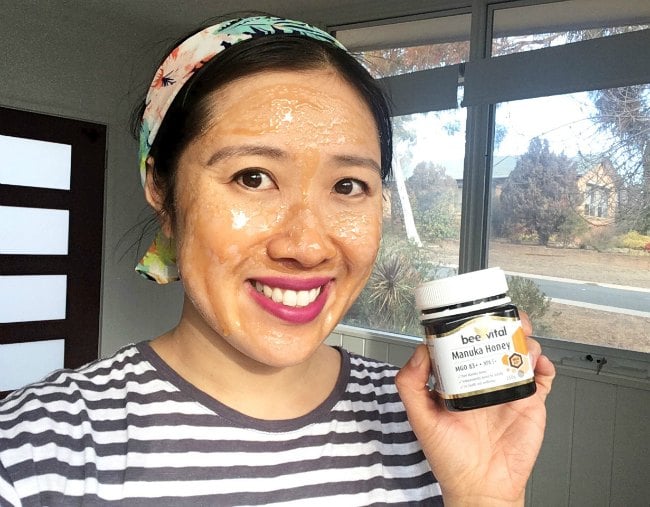 Manuka honey diy face mask