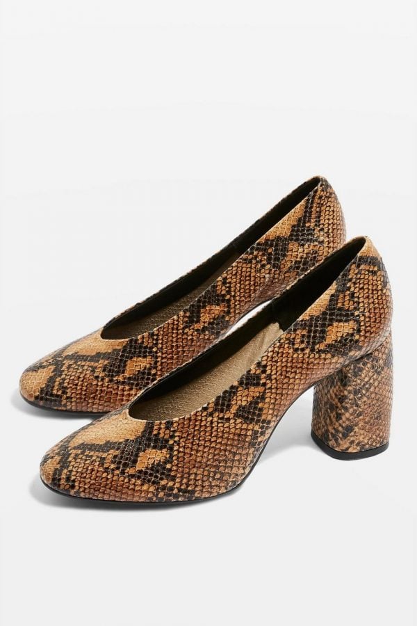 Move over leopard print, here are 19 faux snakeskin pieces to wear now.