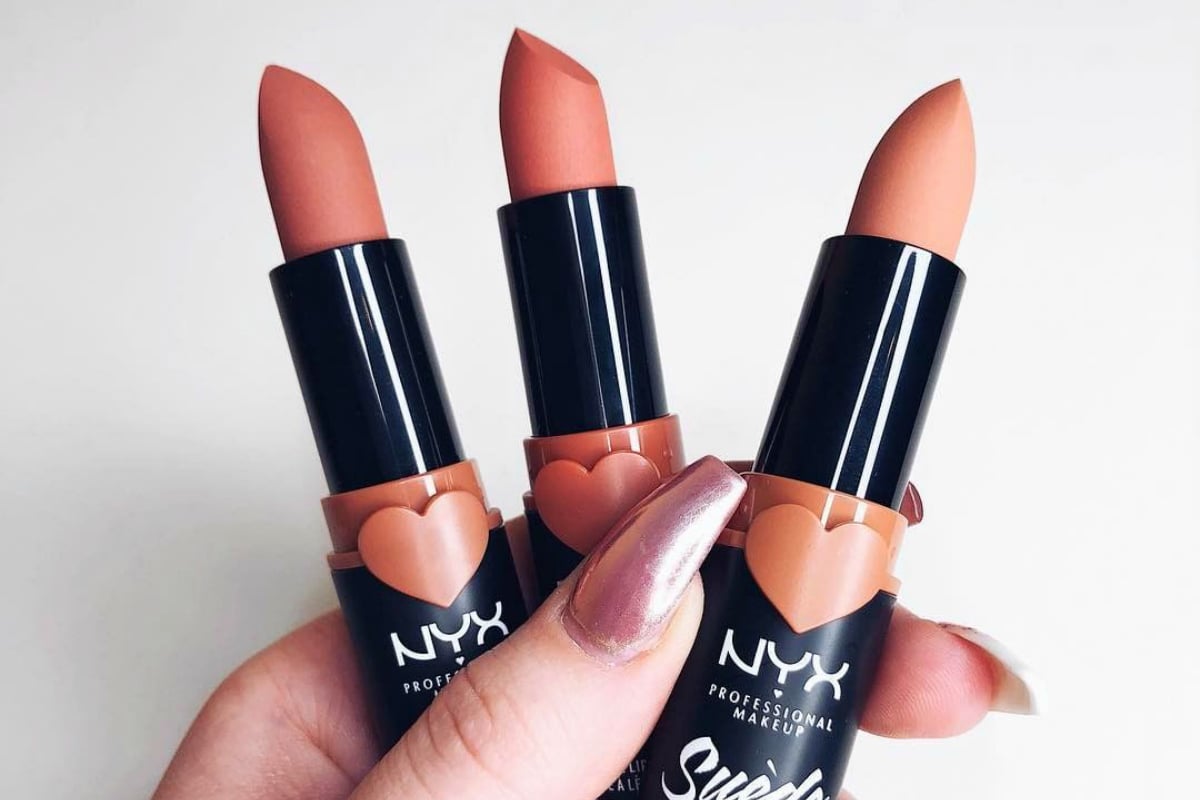 does anyone know a matte lipstick that matches this color? the one in the  picture is the nyx mauve lip liner : r/MakeupAddiction