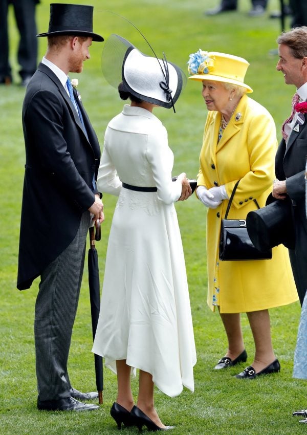 Queen Elizabeth Has Used The Same Handbag For Almost 50 Years