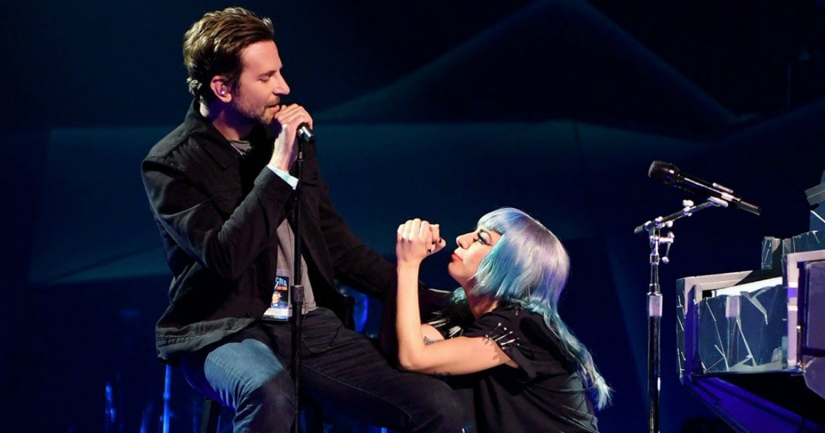 Lady gaga bradley cooper shallow перевод. Shallow Lady Gaga Bradley Cooper. Bradley Cooper Lady Gaga shallow Live. Гага и Купер shallow концерт. Lady Gaga - shallow (feat. Bradley Cooper).