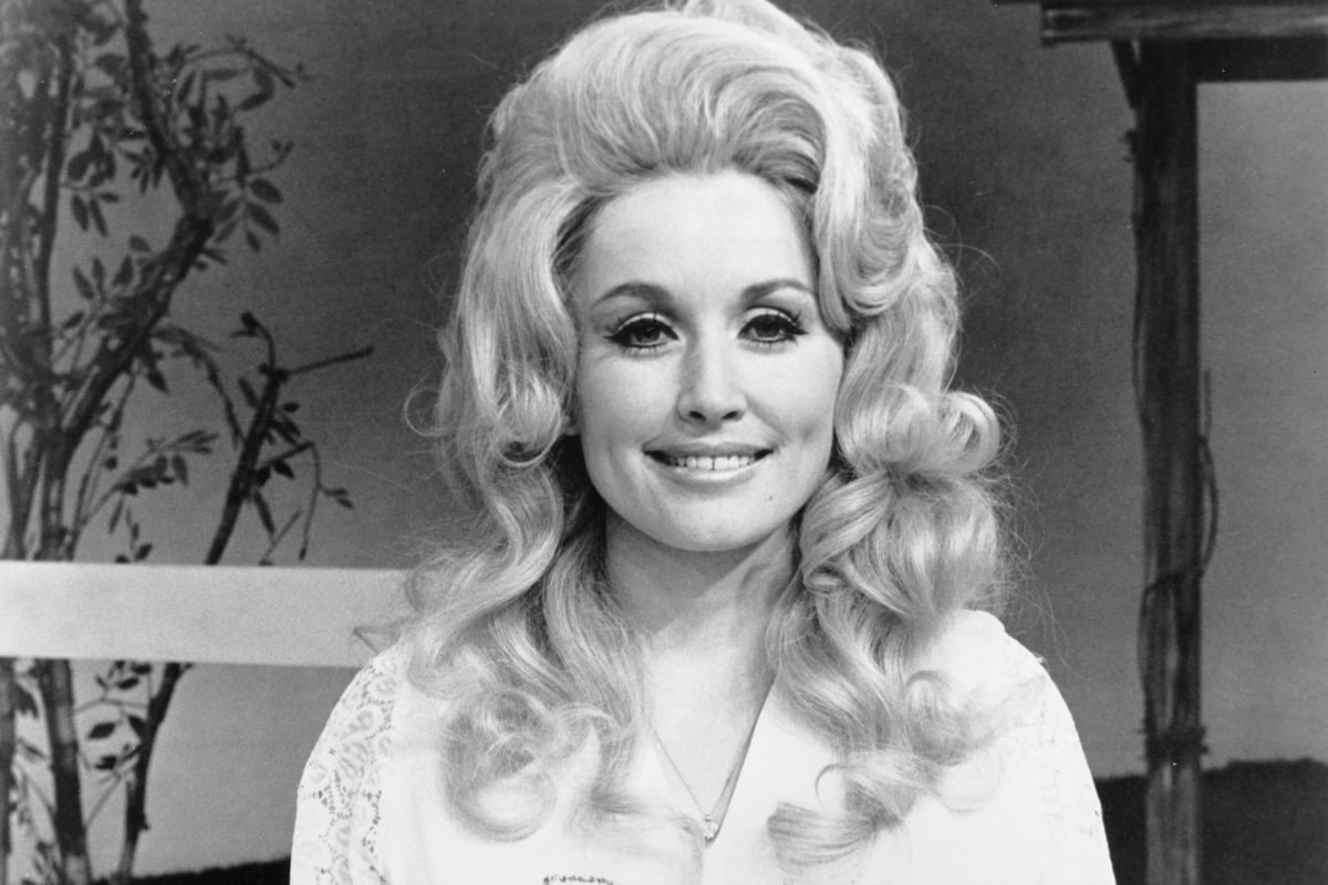 Inside Dolly Parton's devastating childhood and her rise to fame.1200 x 800