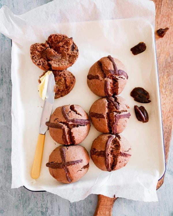 snickers-hot-cross-buns