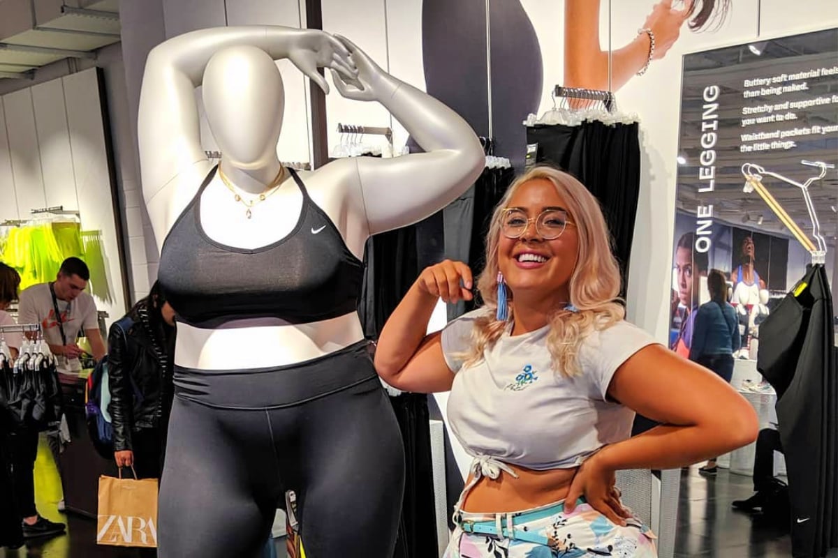 nike obese mannequin