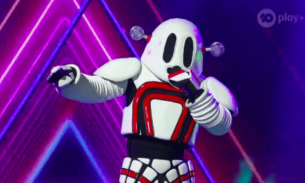 robot masked singer