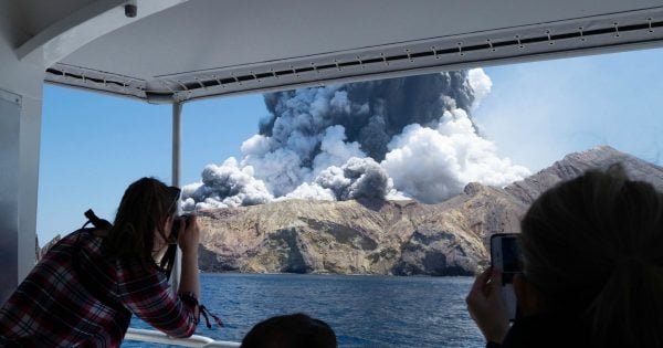 white island new zealand volcano