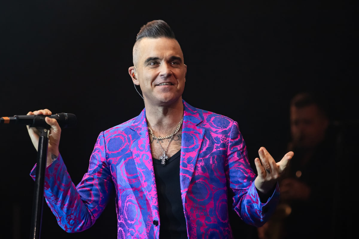 Robbie Williams drugs: He struggles to remember his own lyrics.