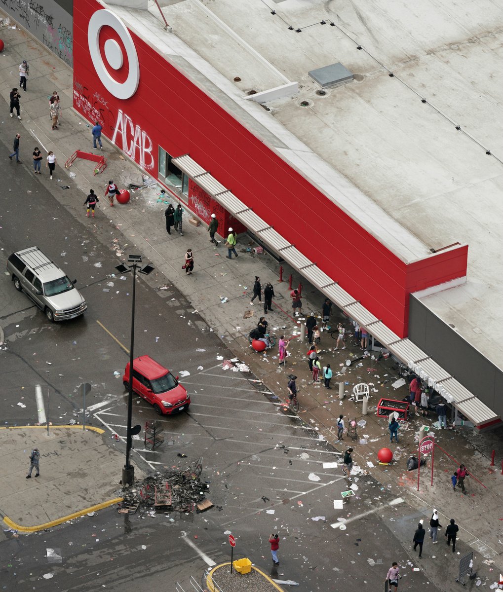 looter minneapolis riots